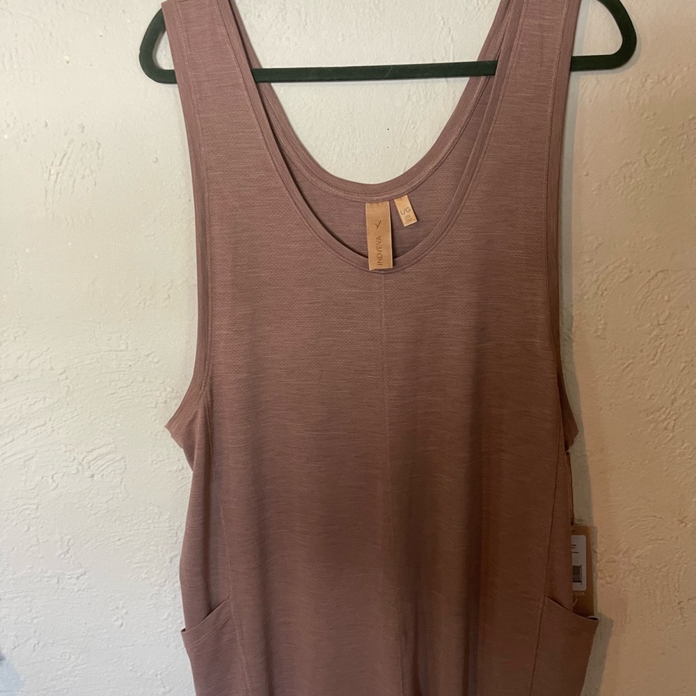 Sleeveless Mauve Jumpsuit with Pockets - Picture 3 of 6